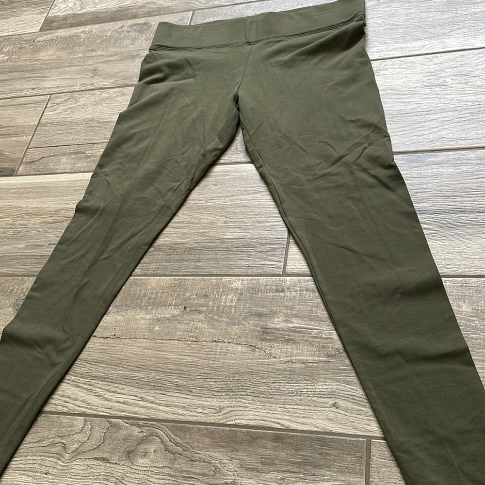 Green leggins